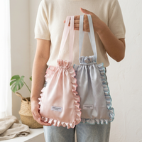Tas Serut Satin Logo Kustom OEM Kantong Berumbai Pink Tas Hadiah Kemasan Pribadi untuk Produsen Perhiasan Kosmetik