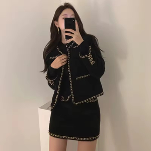 Elegante Nuovo Maglione Borgogna Autunno/Inverno per Donne, Top Corto di Alta Gamma con Bottoni, Ricamo Floreale Lavorato a <span class=keywords><strong>Maglia</strong></span> e Collo Alto - Product Image 5