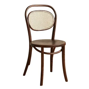 PurelyFeel meja makan dan kursi, bahan kayu solid retro Prancis, kursi kayu restoran mode sederhana