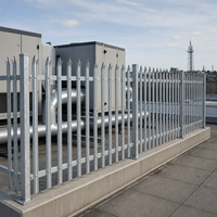 Clôture en palissade en acier galvanisé avec pales pointues pour parking et enclos de dépôt