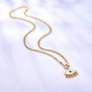 Collar con Colgante de Cadena de Eslabones Redondos de Acero Inoxidable con Ojo de Diablo Dorado Personalizado al por Mayor - Product Image 4
