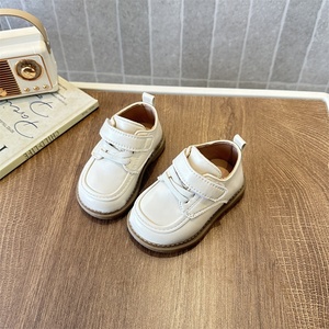 <span class=keywords><strong>Chaussures</strong></span> <span class=keywords><strong>de</strong></span> marche à semelle souple pour bébés, <span class=keywords><strong>chaussures</strong></span> en cuir PU <span class=keywords><strong>de</strong></span> style britannique pour bébés garçons et filles âgés <span class=keywords><strong>de</strong></span> 1 à 3 ans - Product Image 3