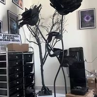 Fleurs en papier géantes faites à la main en gros, roses noires géantes sur pied pour mariage, Saint-Valentin, événements, anniversaires