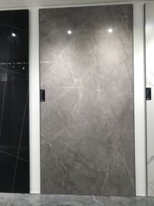 Nouvelle Collection 2026 : Dalles de Carrelage en Porcelaine Brillante JBN 1600x3200x12mm de Foshan pour Murs Intérieurs, Salons, Salles à Manger et Aménagements Paysagers - Product Image 1