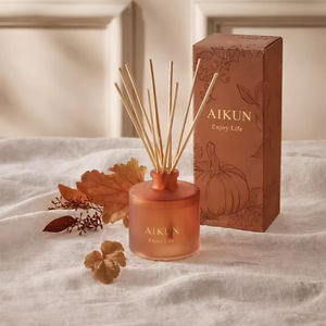 Diffuseur à bâtonnets Aikun en verre ambré de 120 ml, parfum bois de santal naturel, coffret cadeau pour la maison et le salon – Nouvelle collection en promotion - Product Image 1