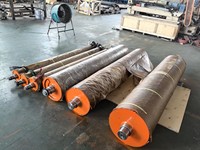 Machine à poncer de haute qualité, rouleau de contact à équilibre dynamique stable et bonne élasticité pour l'industrie du bois