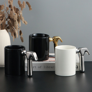 <span class=keywords><strong>Taza</strong></span> de Cerámica Creativa con Mango de Martillo Dorado y Plateado, Herramientas de Ferretería, Logotipo Publicitario, <span class=keywords><strong>Taza</strong></span> de Café de Regalo - Product Image 2