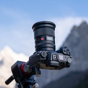 เลนส์ Viltrox 16 มม. F1.8 ฟูลเฟรม ออโต้โฟกัส รูรับแสงกว้าง มุมกว้าง พร้อมหน้าจอ LCD ในตัว 9 ใบมีด รุ่นปี <span class=keywords><strong>2023</strong></span> สำหรับเมาท์ E และ Z - Product Image 6