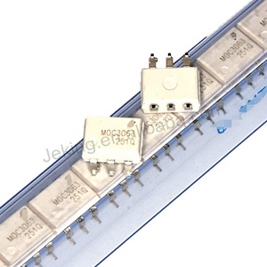 Jeking OPTOISOLATOR 4.17KV TRIAC 6SMD <span class=keywords><strong>MOC3063</strong></span> IC MOC3063SM - Product Image 1