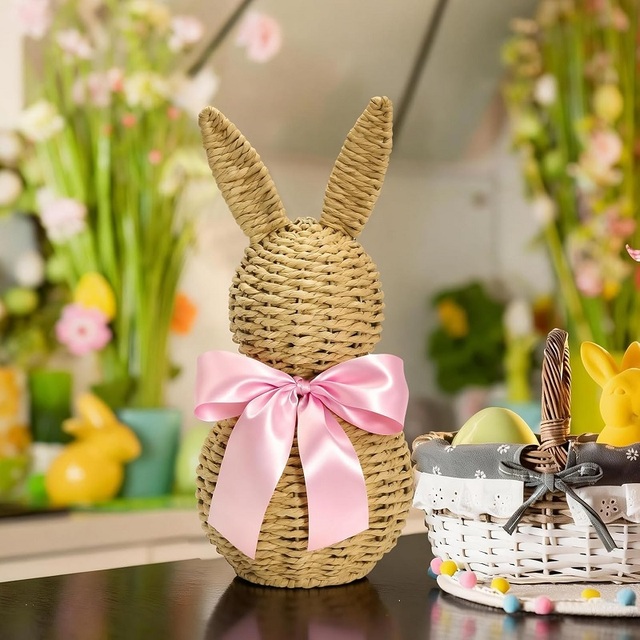 2026 OEM H&T Rattan Wicker Easter Bunny Gift Basket Hamper Bamboo Rattan Wicker Woven Storage Baskets