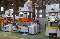 Presse hydraulique et pièces de panneau automatique poinçonnage matrice progressive en acier au carbone presse hydraulique à quatre colonnes électrique 300 40 Servo
