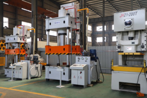<span class=keywords><strong>Presse</strong></span> <span class=keywords><strong>hydraulique</strong></span> et pièces de panneau automatique poinçonnage matrice progressive en acier au carbone <span class=keywords><strong>presse</strong></span> <span class=keywords><strong>hydraulique</strong></span> à quatre colonnes électrique 300 40 Servo - Product Image 2