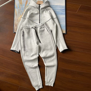 Survêtement de sport personnalisé 2026 pour hommes, avec fermeture éclair réfléchissante, pour la course, le football et l'entraînement - Product Image 4