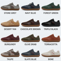 Baskets décontractées rétro pour hommes, tige en microfibre, surpiqûres contrastantes rouges, semelle en caoutchouc suédé, chaussures basses à lacets, style minimaliste