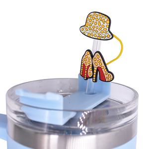 ฝาปิดแก้วพีวีซีนุ่มลายการ์ตูนแบบใหม่พร้อมโลโก้สั่งทำ ขนาด 10 มม. เป็นมิตรกับสิ่งแวดล้อม สำหรับตกแต่งงานปาร์ตี้ พร้อมอุปกรณ์เสริมสำหรับตกแต่งแก้ว - Product Image 5