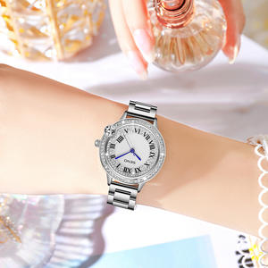 Reloj de Cuarzo para Mujer Seno, Correa de Acero Inoxidable Color Oro Rosa, Esfera Analógica, Resistente al Agua 3Bar, Caja con Cristales de Moda, Cierre Oculto - Product Image 4