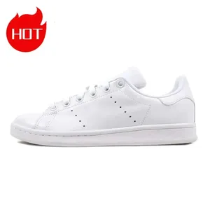Chaussures de course classiques Superstars 2025 pour hommes et femmes, baskets noires, blanches, rouges, argentées, vertes, roses, bleu marine, chaussures de sport - Product Image 5