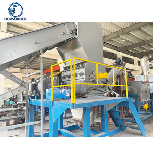 Linea di Lavaggio Automatica per Riciclaggio di Bottiglie in PET da 2000kg/h con <span class=keywords><strong>Separatore</strong></span> di Etichette e Macchina di Disidratazione - Product Image 2