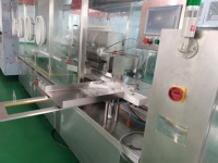 Ligne de production de remplissage et de scellage d'ampoules/flacons/sirops/cartouches en plastique verre injectable à grande vitesse