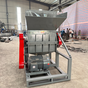 Durable Efficient Automatic Waste Plastic Crushing Machine for PVC/PC/PP/PET Bottles & Buckets - Product Image 2