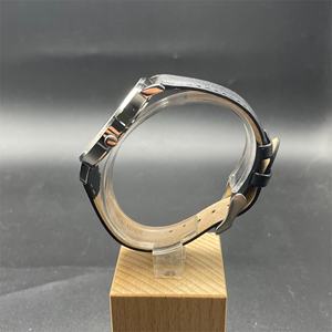 Reloj de Hombre Superligero, Correa de Cuero de Primera Calidad, Diseño ODM, Resistente al Agua 3BAR, Reloj de Vestir con Esfera de Madera, Cuarzo MIYOTA, Analógico Redondo - Product Image 5