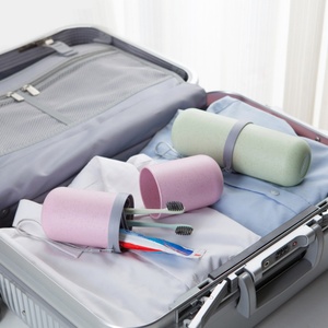 Ensemble d'accessoires de salle de bain pour la maison : Organisateur de rangement pour dentifrice et gobelet de voyage portable pour brosse à dents - Product Image 5
