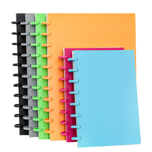 Cuaderno de tareas universitarias calientes Papel reemplazable Impresión negra a pedido Encuadernación de hojas sueltas Hebilla de hongo Material de cubierta de PP - Product Image 6