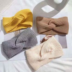 Serre-têtes d'hiver en tricot élastique pour femmes, accessoires pour cheveux, nœuds, vente en gros, serre-têtes de luxe au crochet pour filles et dames - Product Image 3