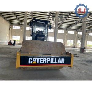 Compacteur Caterpillar CS683D d'occasion bien entretenu, faible nombre d'heures, rouleau vibratoire Caterpillar CS683D en excellent état, en vente - Product Image 3