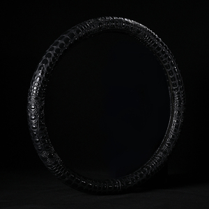 Funda de Cuero para <span class=keywords><strong>Volante</strong></span> de Coche con Patrón de Cocodrilo Negro, Agarre Cómodo, Duradera, Fácil de Instalar, Universal - Product Image 5