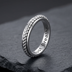 Bague Éternité Carrée en Argent S925 Plaqué Or 14K et Rhodium avec Sertissage clos de Zircons Cubiques – Bijou Fin pour Femme, Idéale Mariage et Fêtes - Product Image 4
