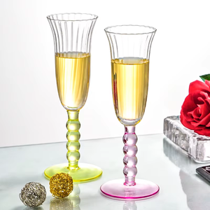 Lot de verres à vin et flûtes à <span class=keywords><strong>champagne</strong></span> en cristal coloré par pulvérisation pour mariage et fête - Product Image 2