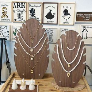 Support de présentation de bijoux en bois naturel de luxe de haute qualité pour colliers et pendentifs, idéal pour la décoration de table de mariage ou de la maison - Product Image 1
