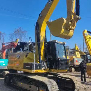 نظام التثبيت المتطور لـ <span class=keywords><strong>CAT</strong></span> 315D يتيح تبديل الأدوات بسرعة وسهولة، مما يعزز التنوع. - Product Image 3