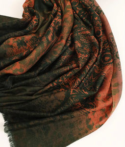 Bufanda Larga de Pashmina con Estampado Degradado de Lana Vintage, Verde y Naranja, Patrón Artístico, con Flecos Suaves - Product Image 3