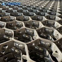 Grille perforée en acier réfractaire, grille cellulaire métallique, grille hexagonale résistante à l'érosion, maille hexagonale en acier