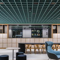 Plafond acoustique moderne et écologique pour hôtel, matériau de réduction du bruit en PET pour faux-plafond, polyester acoustique pour studio d'enregistrement