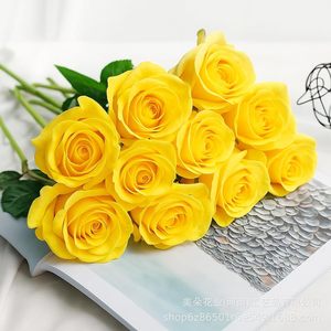ดอกกุหลาบกำมะหยี่ก้านเดี่ยวจาก Meiduo Flower Industry ดอกไม้ประดิษฐ์จากผ้าไหมสำหรับตกแต่งบ้าน งานแต่งงาน ช่อดอกไม้ และตกแต่งผนัง - Product Image 4