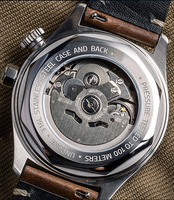 Conception et production en usine de montres de plongée en acier de qualité, avec mouvement mécanique automatique similaire à celui japonais, pour les marques privées des clients.