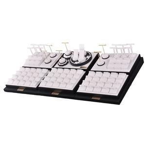 Expositor de Joyería de Piel Sintética de Lujo Personalizado para Exhibición de Aretes y Pendientes de Aro, para Uso en Tiendas - Product Image 1