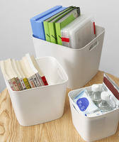 Lot de 3 grandes boîtes de rangement portables en plastique blanc, durables, organisateurs polyvalents avec poignées pour collations et articles divers