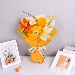 Bouquet di fiori all'uncinetto prodotto finito fatto a mano rosa giglio per anniversario <span class=keywords><strong>compleanno</strong></span> <span class=keywords><strong>regalo</strong></span> filato per sempre giorno della <span class=keywords><strong>fidanzata</strong></span> - Product Image 1