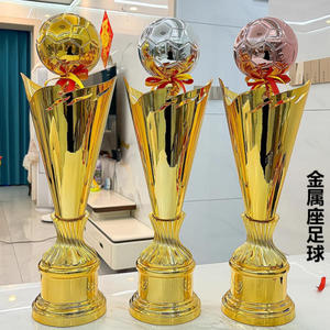 Trofeo de Fútbol Personalizado Profesional Shanchen con Base de <span class=keywords><strong>Madera</strong></span>, Trofeo Dorado Personalizado de Metal en Blanco, Trofeo de Fútbol de Lujo - Product Image 3