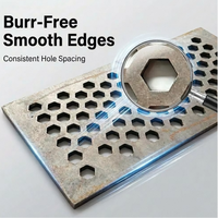 Grille de tamisage perforée à haute intensité vibratoire, utilisée pour la filtration et le criblage du sable et des pierres.