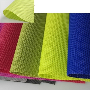 Tissu en polyester tissé Teslin <span class=keywords><strong>le</strong></span> <span class=keywords><strong>moins</strong></span> <span class=keywords><strong>cher</strong></span>, tissu en maille PVC pour l'extérieur - Product Image 4