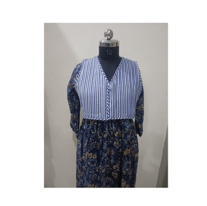 เสื้อแจ็กเก็ตผ้าฝ้าย100% ของผู้หญิงจากอินเดียชุดเดรสลำลองสำหรับกลางแจ้งและงานเทศกาล - Product Image 1