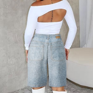 Pantalones Vaqueros Cortos Holgados para Mujer con Adornos de Diamantes de Imitación y Cinturón Incorporado, a la Moda - Product Image 2