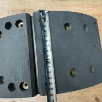 Shacman Delong Hande MAN Nouveau Modèle Camions Lourds Soudés Essieu Avant 410mm Ensemble de Plaquettes de Frein à Tambour HD90009440176