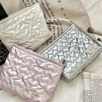Tas Clutch Berbentuk Hati Berlapis Bahan PU Gaya Korea dengan Ritsleting, Ultra-ringan, Dapat Dilipat, Dompet Kosmetik dan Perawatan Kulit