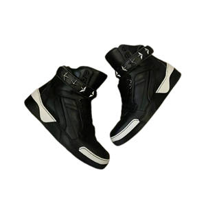 Sneakers in Pelle High-Top Stile Retrò Tyson con Cinturino a Stella, Modello Durevole Cortis Golden Master Training - Product Image 1